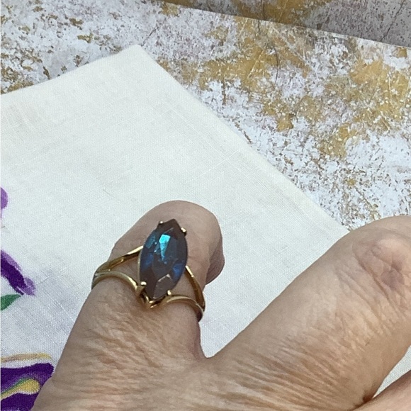 Antique Saphiret set in 10 kt gold Women's Ring size 6 - Picture 3 of 8